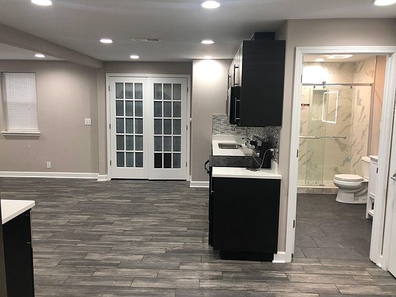5th image of 2576 N Humboldt Blvd #3