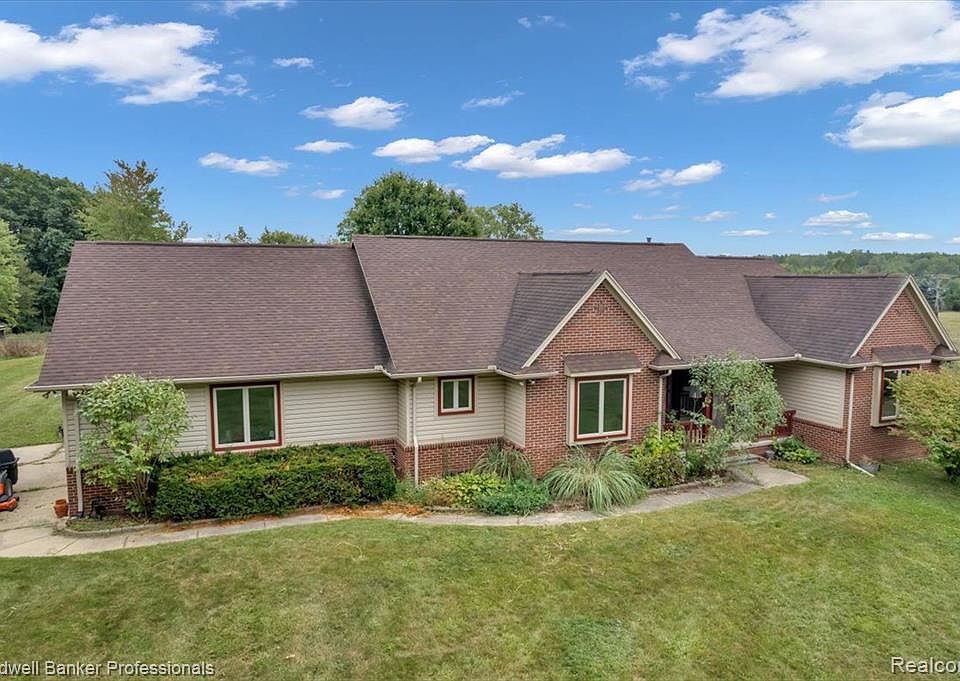 2937 S Blacks Corners Rd, Imlay City, MI 48444 Zillow