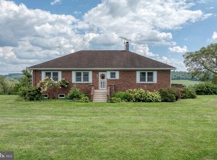 1209 Church St, Glen Rock, PA 17327