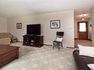 5909 Pilgrim Dr, Erie, PA