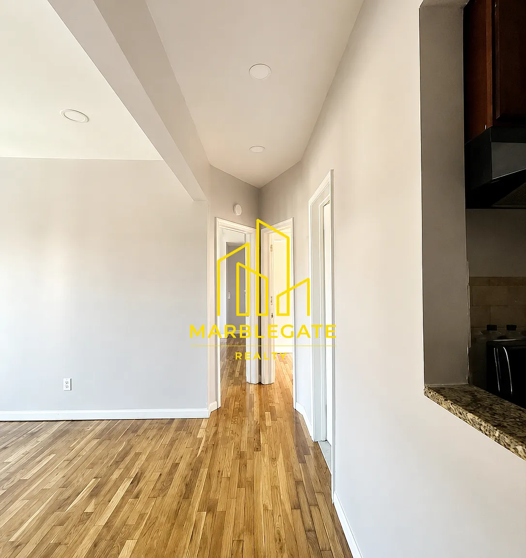 2 bed, 850 sqft, $1,650 — Photo 2