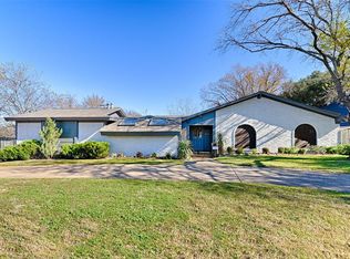 1918 N Carrier Pkwy, Grand Prairie, TX 75050