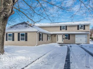 215 N Linden St, Massapequa, NY 11758