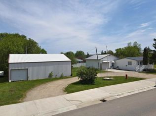 1018 Division St, Deer River, MN 56636