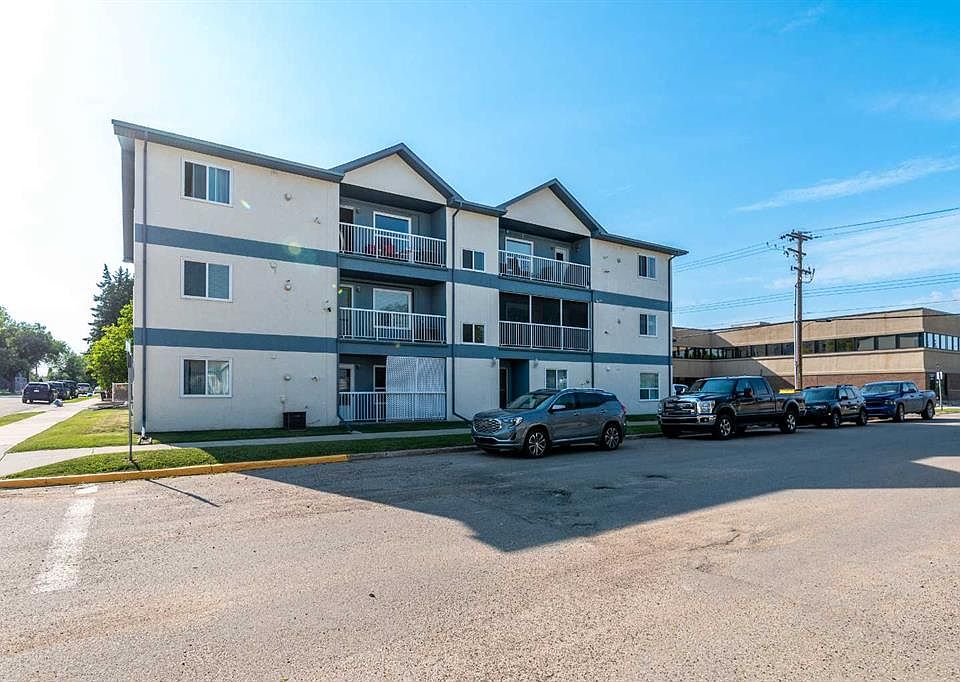 1st image of 5102 E 47th St #201