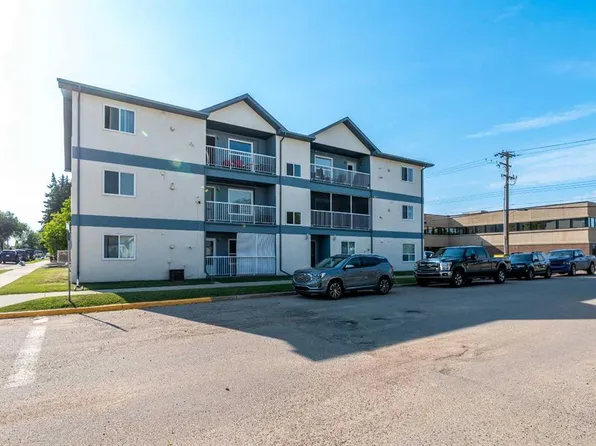 5102 E 47th St #201, Lloydminster, AB T9V 0G2