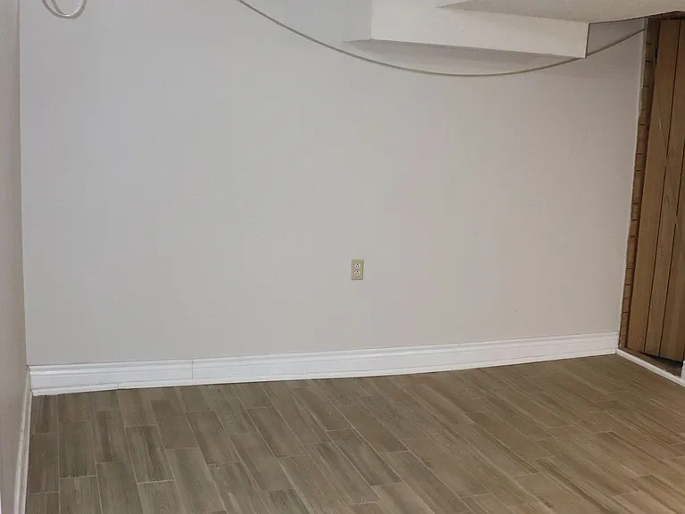122 Copperwood Sq — Photo 4