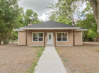 701 W 11th, Bonham, TX 75418