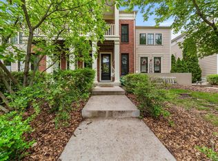 3653 Arpent St APT 3, Saint Charles, MO 63301
