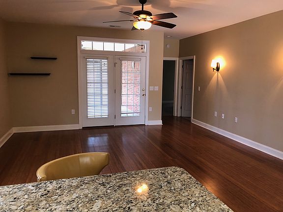 walk out to screened porch