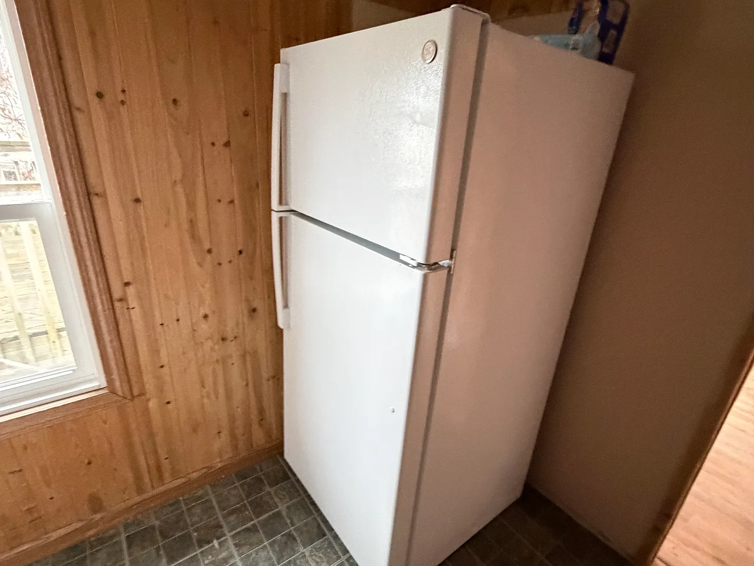 2 bed, 900 sqft, $1,100 — Photo 3