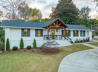 724 Rockbridge Rd, Vestavia Hills, AL 35216