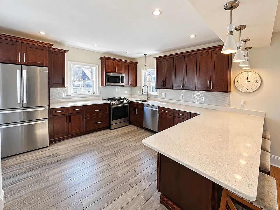 57 Melvin St #2