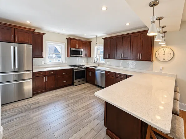 57 Melvin St, Wakefield, MA