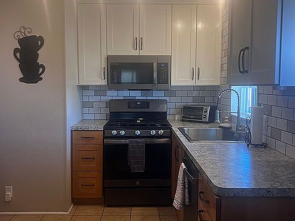 5th image of 20507 E Conestoga Dr