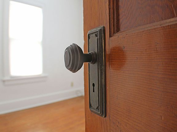 5th image of 1701 S 9th Ave #0