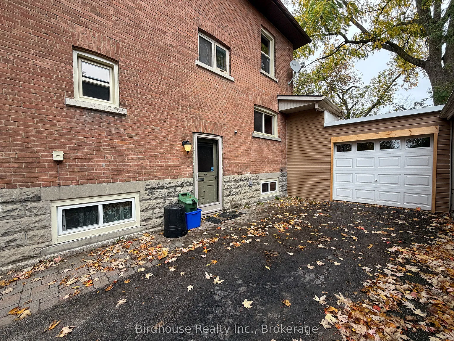 4 bed, $2,500 — Photo 4