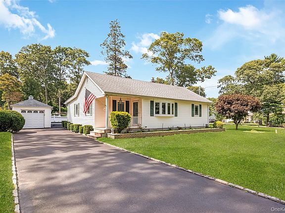 2nd image of 42 Pineacre Drive