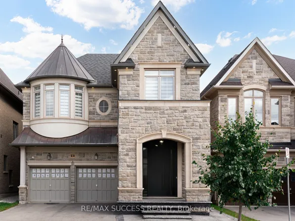 62 Threshing Mill Blvd, Oakville, ON L6H 0V6