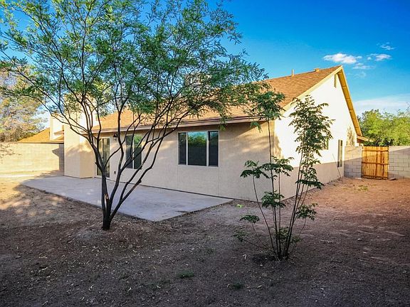3rd image of 3204 W Avenida Obregon
