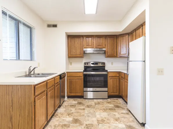 Longview Oaks Apartments