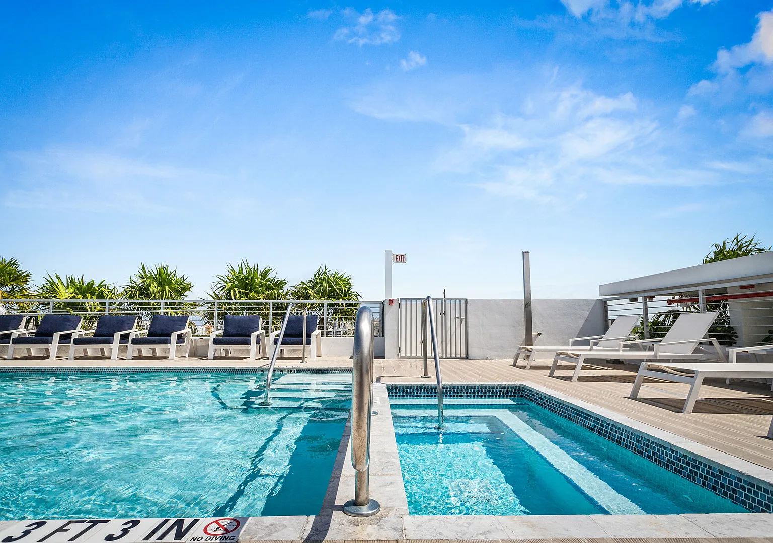 Luxuries 2BR AptFamily vacationBay Harbor Island — Photo 3