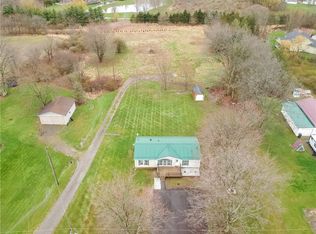 140 McCaslin Rd, New Castle, PA 16101