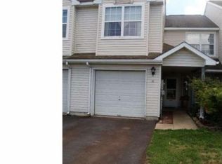 10 Glen Meadow Ct, Quakertown, PA 18951