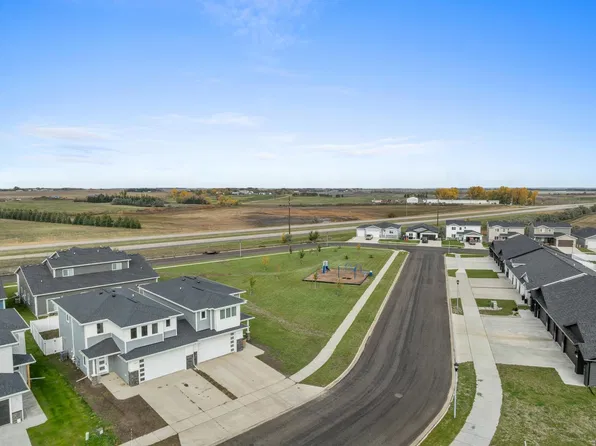 2441 Landmark Dr, Minot, ND 58703