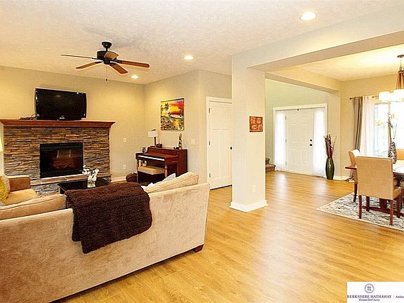 2nd image of 6201 S 196th St