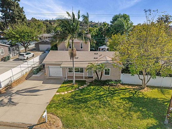 3rd image of 9201 Brookside Cir