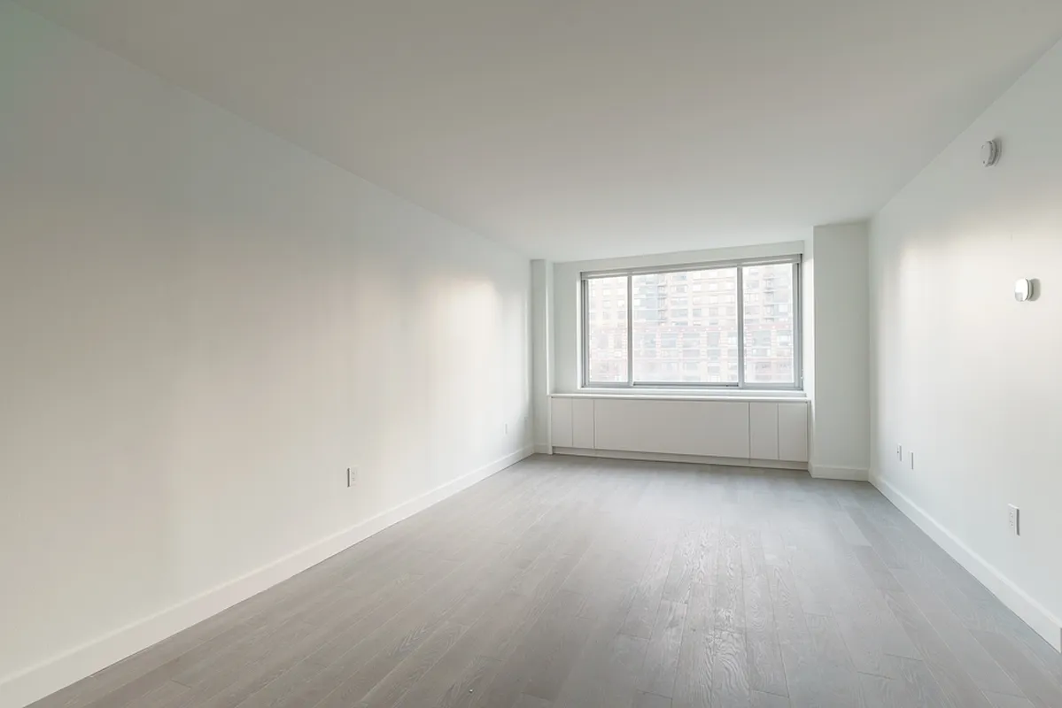 101 West End Avenue 12J