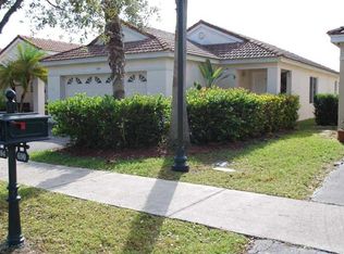 694 San Remo Dr, Weston, FL 33326