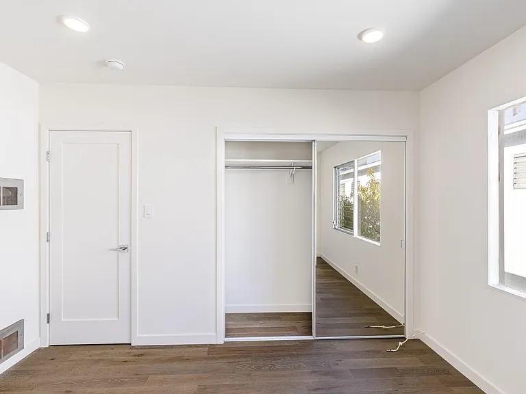1026 6th St #1028D — Photo 11
