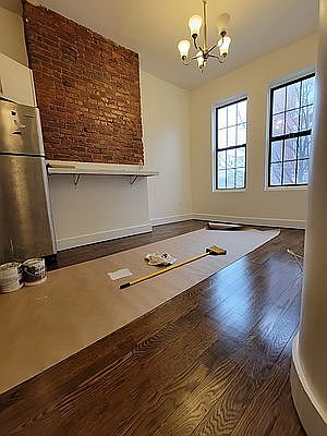 3rd image of 432 Evergreen Ave #2BB