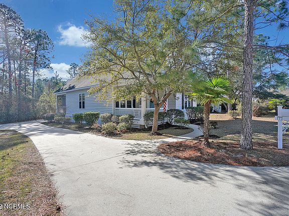 3rd image of 3677 Sable Palm Lane