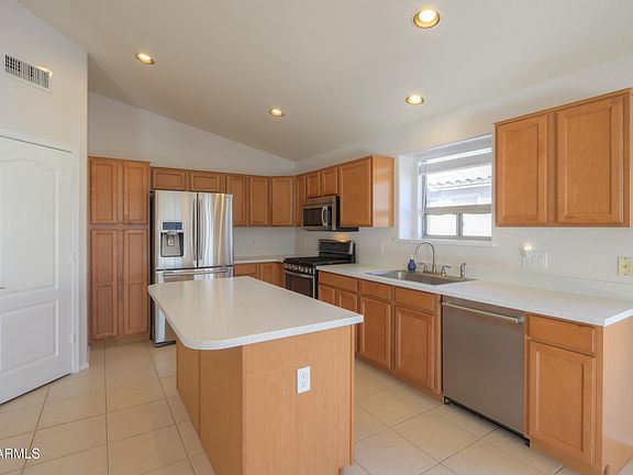 5th image of 22723 N Aaron Rd