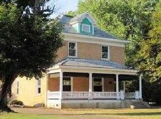 311 Koontz Ave, Clendenin, WV 25045