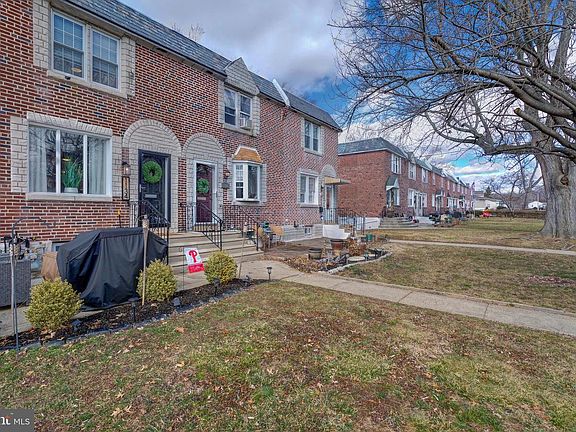 3rd image of 1134 Brookwood Ln