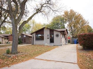 3125 Locust Ct, Windsor, ON N8R2B1