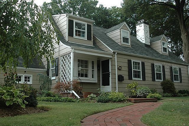 485 Fairfield Avenue