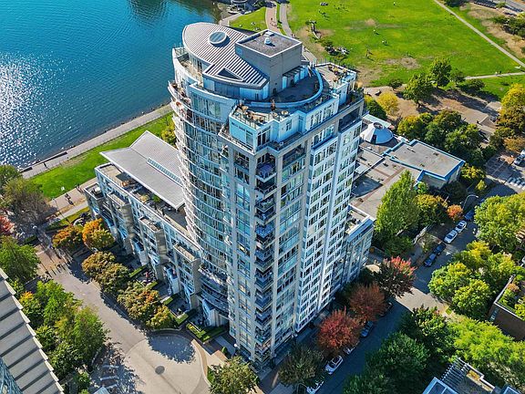 2nd image of 1383 Marinaside Cres #611