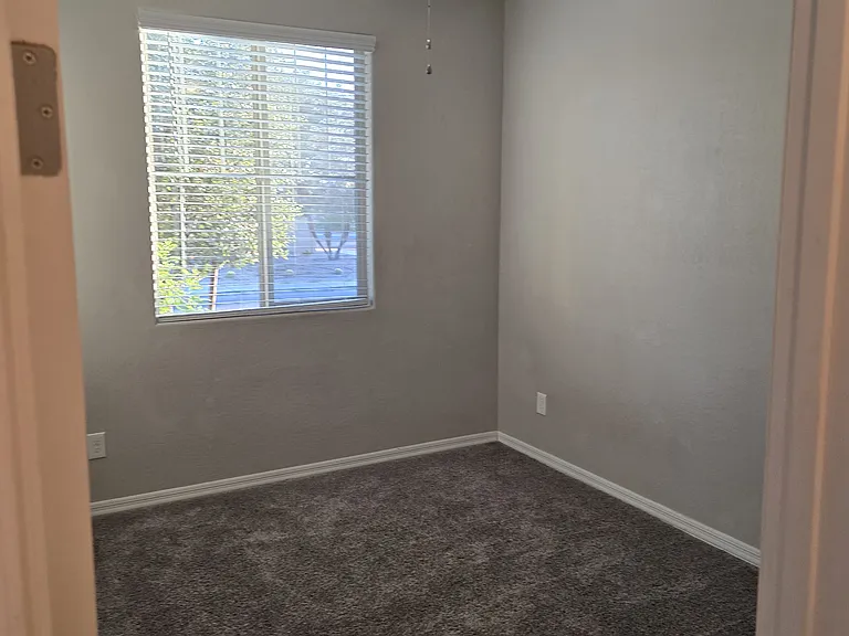 4343 W Kirkland Ave — Photo 12