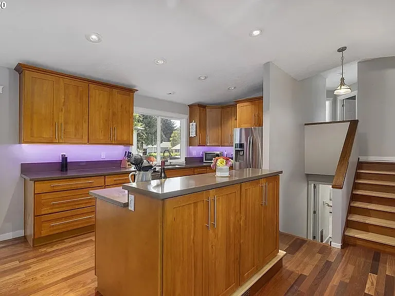 6381 SE Cavalier Way — Photo 3