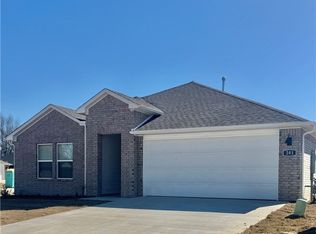 201 Collie Ave, Lowell, AR 72745