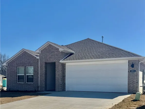 201 Collie Ave, Lowell, AR 72745