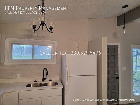 3rd image of 1196 Thorndale Dr