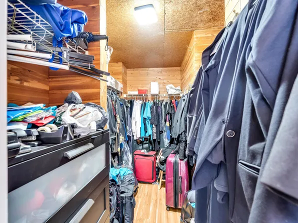 2508 Harmon Cove Tower image 14 of 24