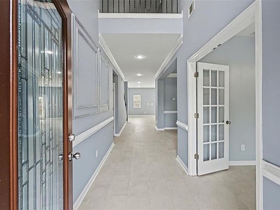 2nd image of 6810 Rocking Horse Ln