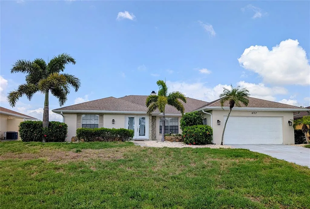 3 bed, 2.0 bath, 2255 sqft, $3,300 — Photo 2